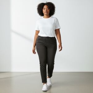 EVRI Women's Plus Size 22W Black Pull On Elastic Waist Mid Rise Stretch Jeggings